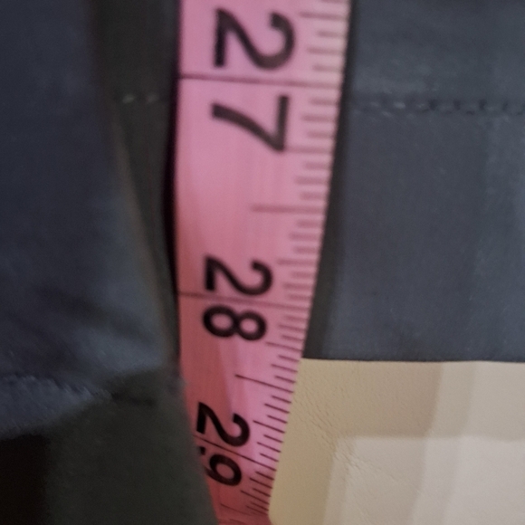 J. Crew Flex Men's Gray Pants in a size 30x30. Pre-loved in great condition - Picture 4 of 6